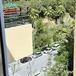 Luxury In Center Apartment *