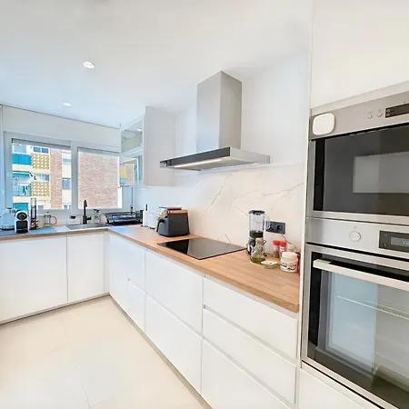 Luxury In Center Διαμέρισμα *