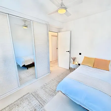 Luxury In Center Apartment