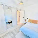 Luxury In Center 公寓